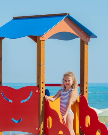 Una spiaggia da bambine e da bambini